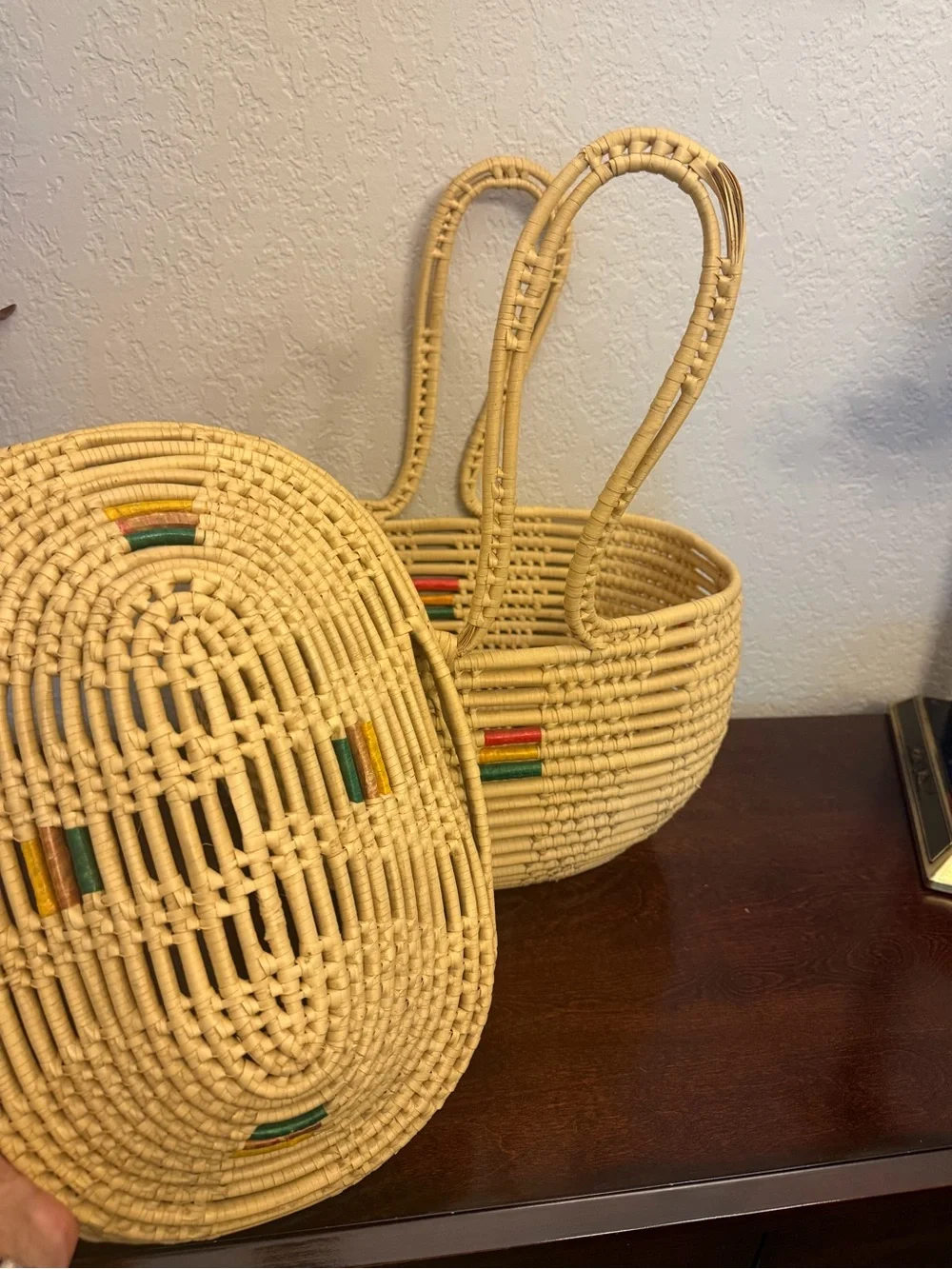 Seagrass Hand Woven Storage Display Basket With Lid & Handles 15x10x16 Boho Vtg